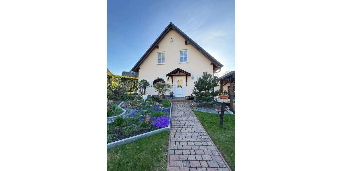 Einfamilienhaus Stäbelow - 3 Zimmer, 112 m&sup2;, 1.904&euro; | Angebot:26432379