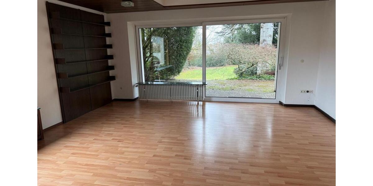 Villa Lohne (Oldenburg) - 9 Zimmer, 300 m&sup2;, 820.000&euro; | Angebot:26745362
