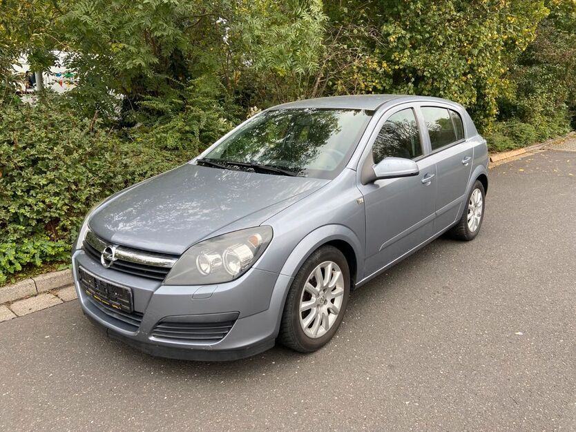 Opel Astra 124.000 km 2.490 € rodgau 63110