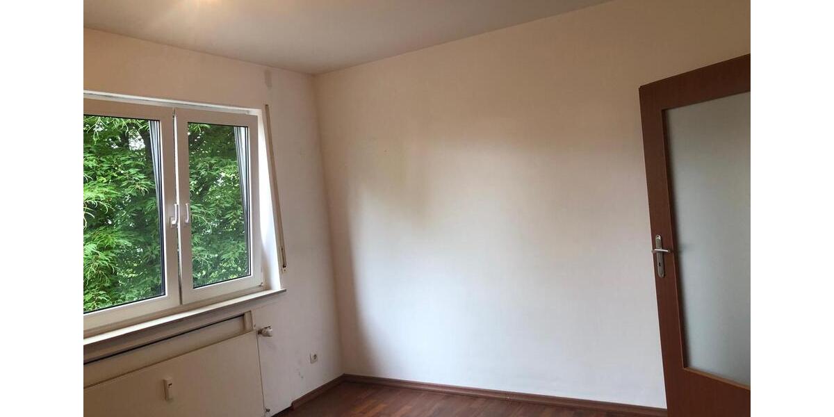 Etagenwohnung Waldbüttelbrunn - 3 Zimmer, 92 m&sup2;, 1.550&euro; | Angebot:26690733