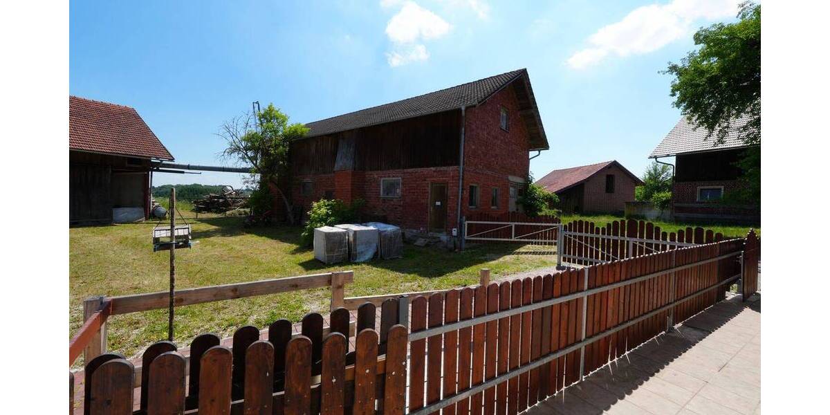 Bauernhaus, Landhaus Simbach a.Inn Hof - 9 Zimmer, 233 m&sup2;, 595.000&euro; | Angebot:26817141