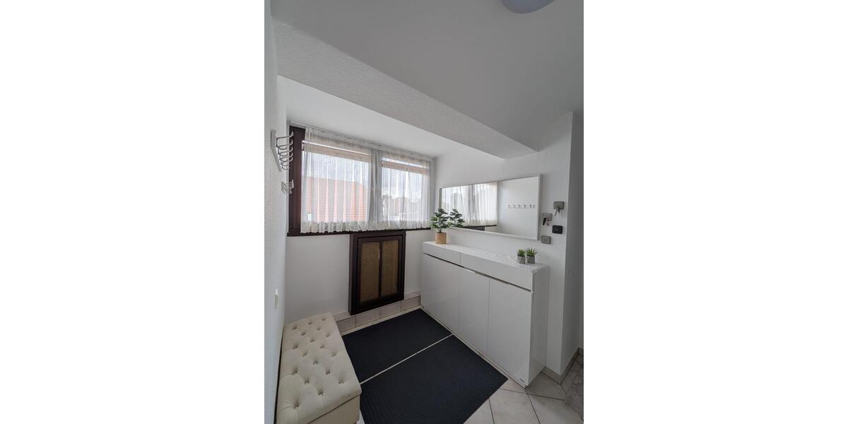 Dachgeschoßwohnung Köln Porz - 4 Zimmer, 94 m&sup2;, 1.310&euro; | Angebot:26285617