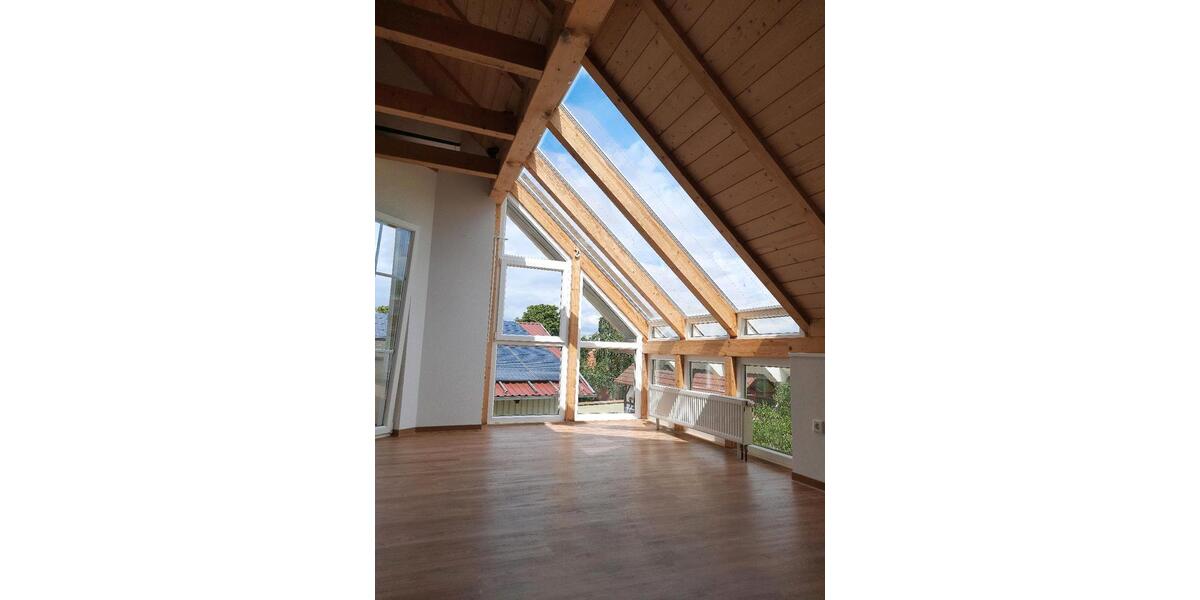 Dachgeschoßwohnung Bad Königshofen im Grabfeld - 6 Zimmer, 124 m&sup2;, 900&euro; | Angebot:26199518
