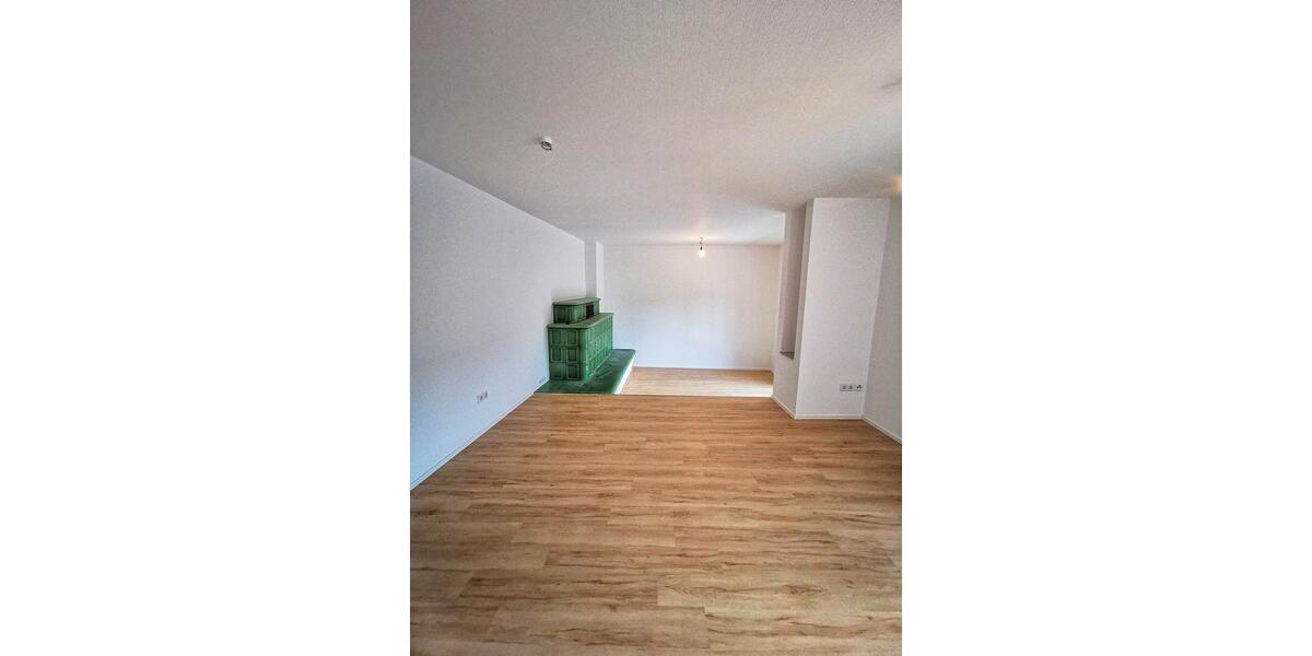 Dachgeschoßwohnung Hartheim am Rhein - 5 Zimmer, 132 m&sup2;, 1.584&euro; | Angebot:25106805
