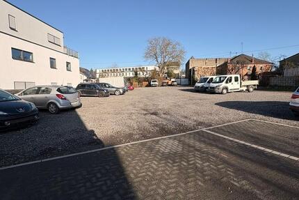 Gewerbe Grundstück 2500 qm, mit Werkstatt zimmer