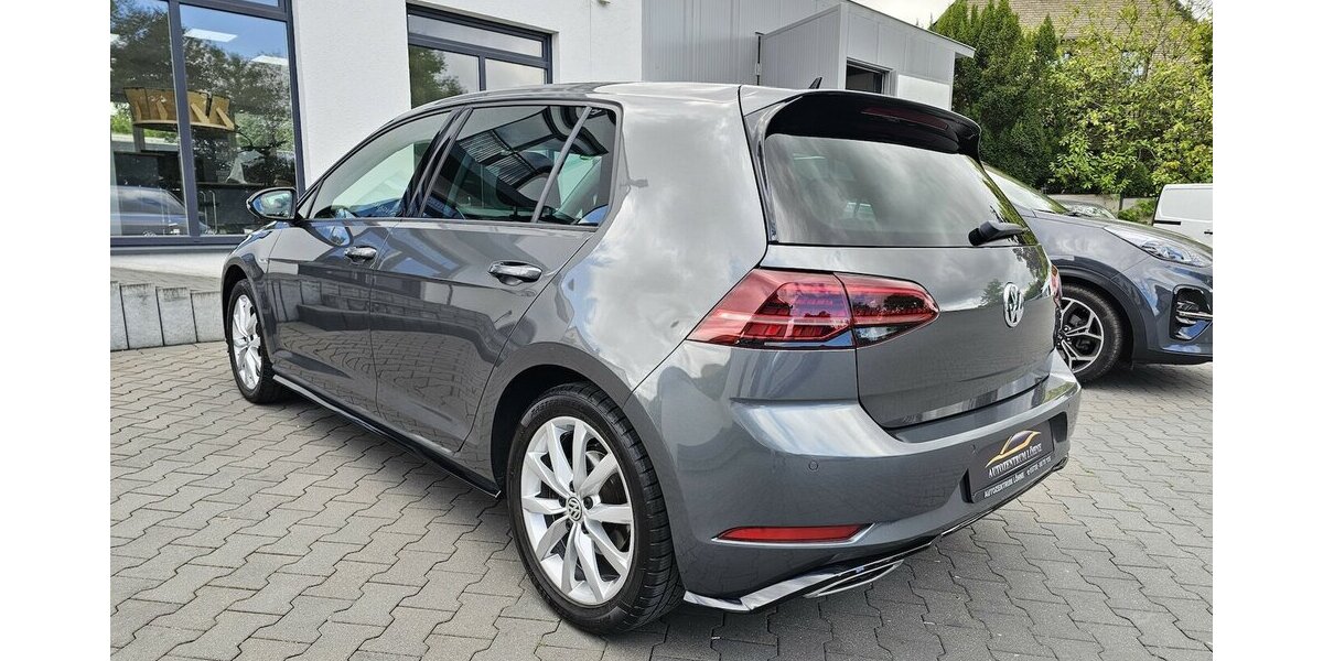 VW Golf 1.5 TSI R-Line NAVI ACC LED ALCANTARA 102.800 km 17.990 &euro; Löhne 32584