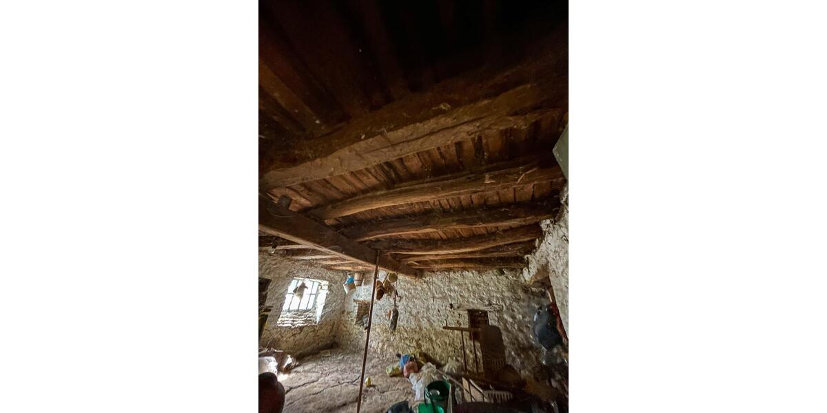 Etagenwohnung Karlsruhe Innenstadt-Ost - 5 Zimmer, 103 m&sup2;, 48.800&euro; | Angebot:24374681