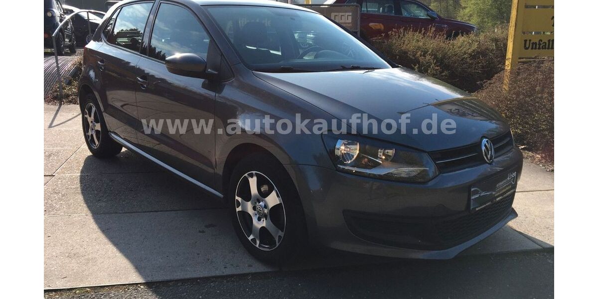 VW Polo 109.258 km 9.890 &euro; Neuensalz - Mechelgrün 08541