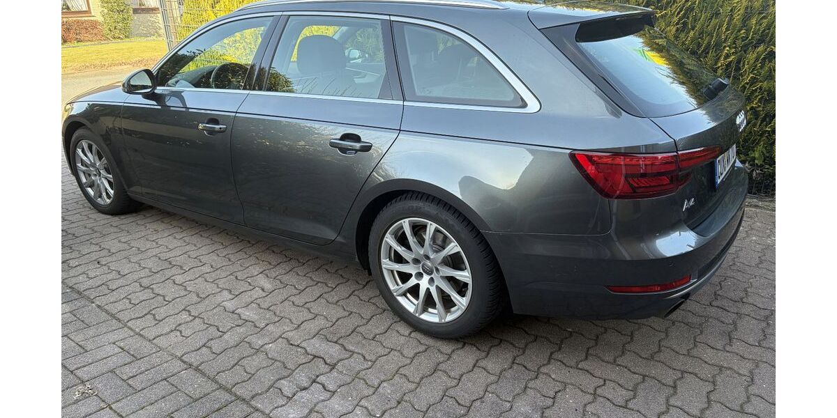 Audi A4 155.000 km 14.200 &euro; Loxstedt 27612