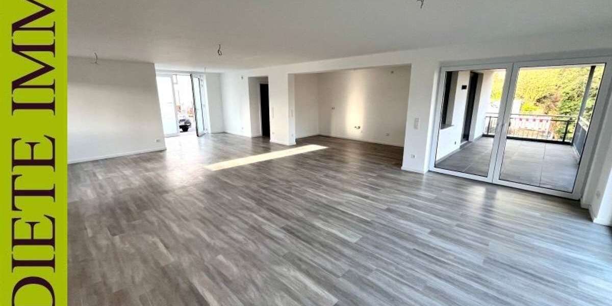 Etagenwohnung Schloß Holte-Stukenbrock Stukenbrock - 3 Zimmer, 138 m&sup2;, 1.380&euro; | Angebot:26255675