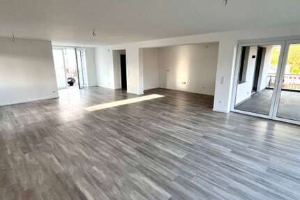 Wohnung Schloß Holte-Stukenbrock Stukenbrock - 3 Zimmer, 138 m&sup2;, 1.380&euro; | Angebot:26255675