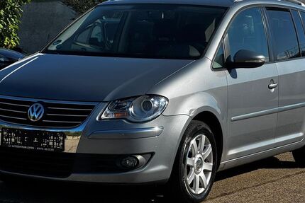 VW Touran 228.000 km 4.799 € Greppin 06803