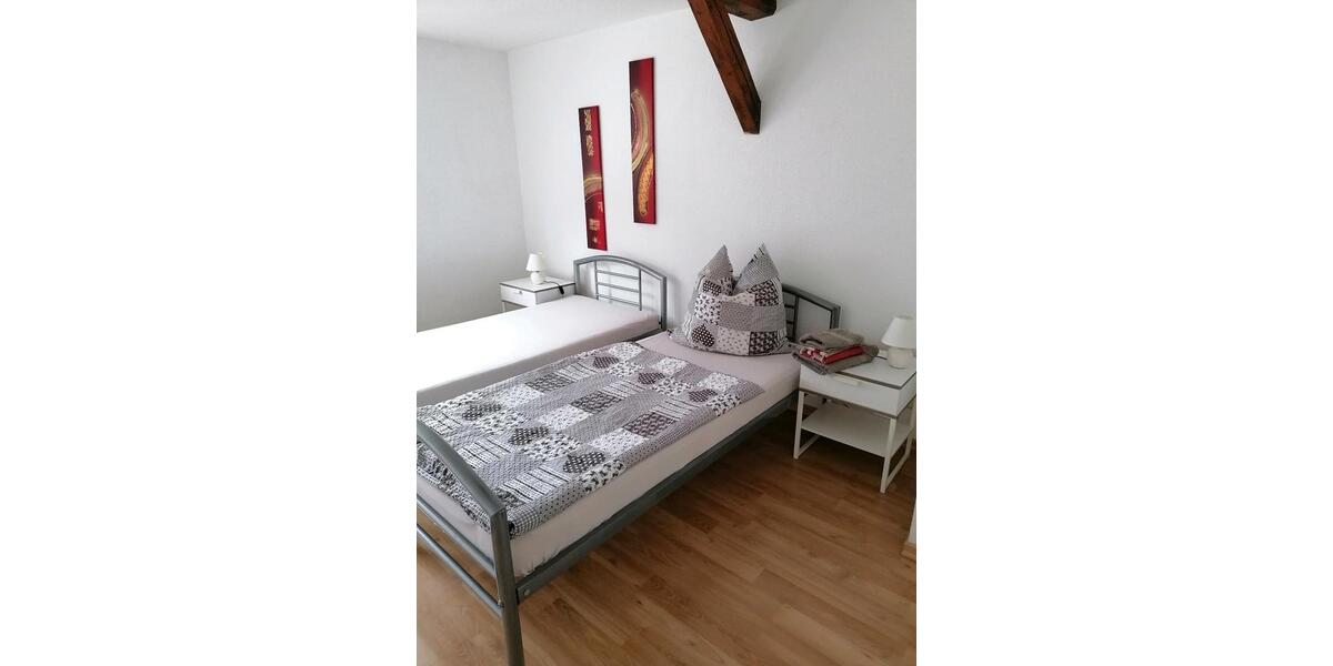 Dachgeschoßwohnung Rödental - 4 Zimmer, 85 m&sup2;, 155.000&euro; | Angebot:26961560