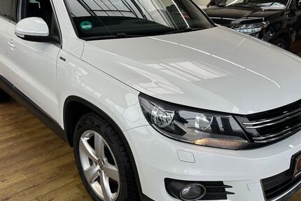 VW Tiguan 106.728 km 10.900 &euro; Sankt Augustin 53757