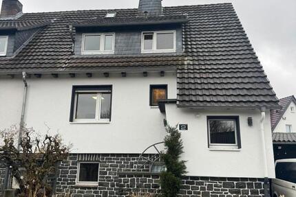Haus Großalmerode - 5 Zimmer, 130 m&sup2;, 950&euro; | Angebot:26383120