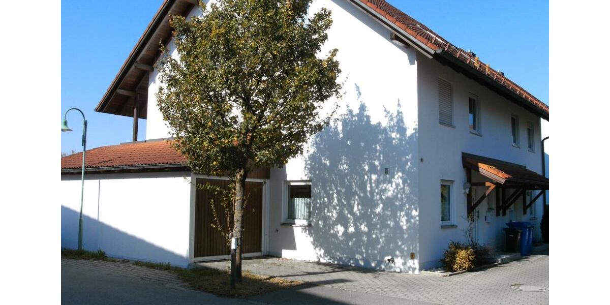 Doppelhaushälfte Burghausen - 9 Zimmer, 152 m&sup2;, 1.900&euro; | Angebot:26403435