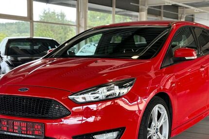 Ford Focus 46.815 km 11.999 &euro; Mainburg 84048