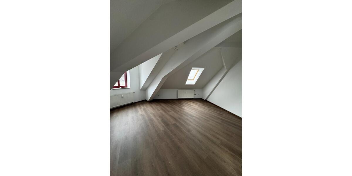 Dachgeschoßwohnung Augsburg Innenstadt - 2 Zimmer, 55 m&sup2;, 830&euro; | Angebot:24612037
