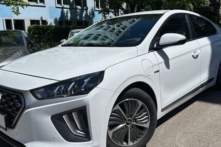 Hyundai IONIQ 55.011 km 16.400 &euro; München 80636