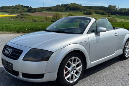 Audi TT 153.918 km 7.450 &euro; Balve 58802