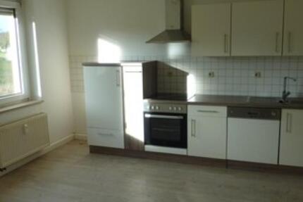 Wohnung Teuchern - 2 Zimmer, 62 m&sup2;, 375&euro; | Angebot:24253560