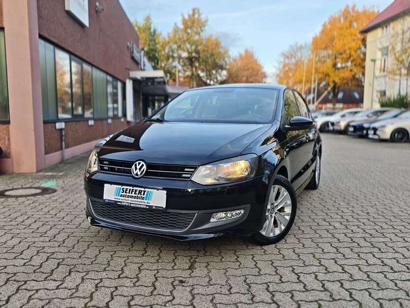 VW Polo 82.000 km 9.990 € Pinneberg 25421