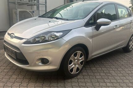 Ford Fiesta 147.000 km 1.999 &euro; Dresden 01097