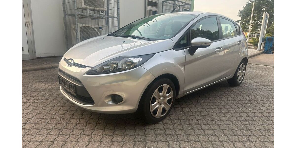 Ford Fiesta 147.000 km 1.999 &euro; Dresden 01097