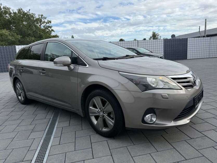 Avensis