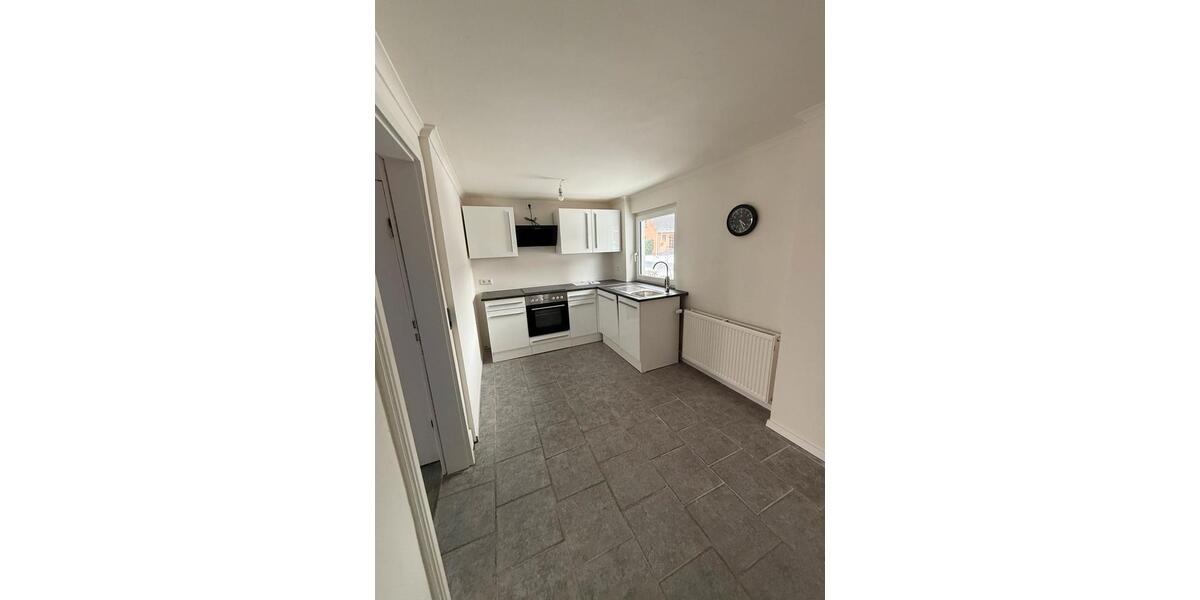 Doppelhaushälfte Pinneberg - 4 Zimmer, 85 m&sup2;, 1.400&euro; | Angebot:24739670