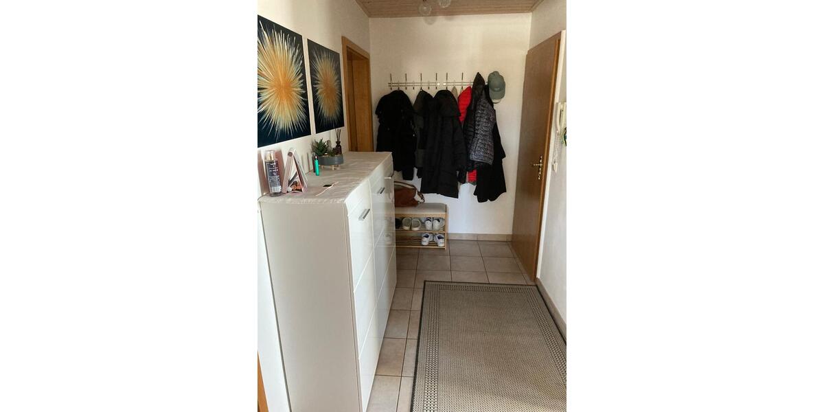 Dachgeschoßwohnung Memmelsdorf - 3 Zimmer, 82 m&sup2;, 800&euro; | Angebot:26351914