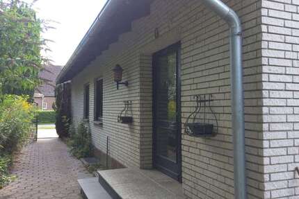 Haus zum Kaufen in Hatten 349.000 € 136 m² 4 zimmer