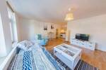 Ruhiges und helles möbliertes Apartment mit Top-Anbindung zwischen Adlershof und Flughafen BER
