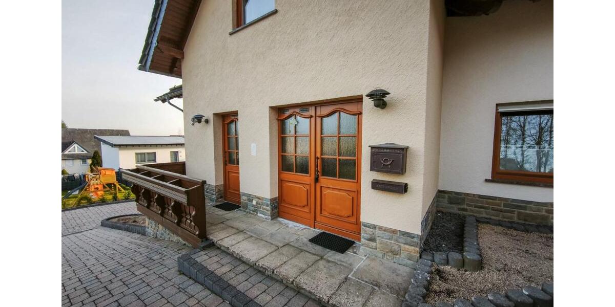 Mehrfamilienhaus, Wohnhaus Mehren - 8 Zimmer, 258 m&sup2;, 559.000&euro; | Angebot:25828172