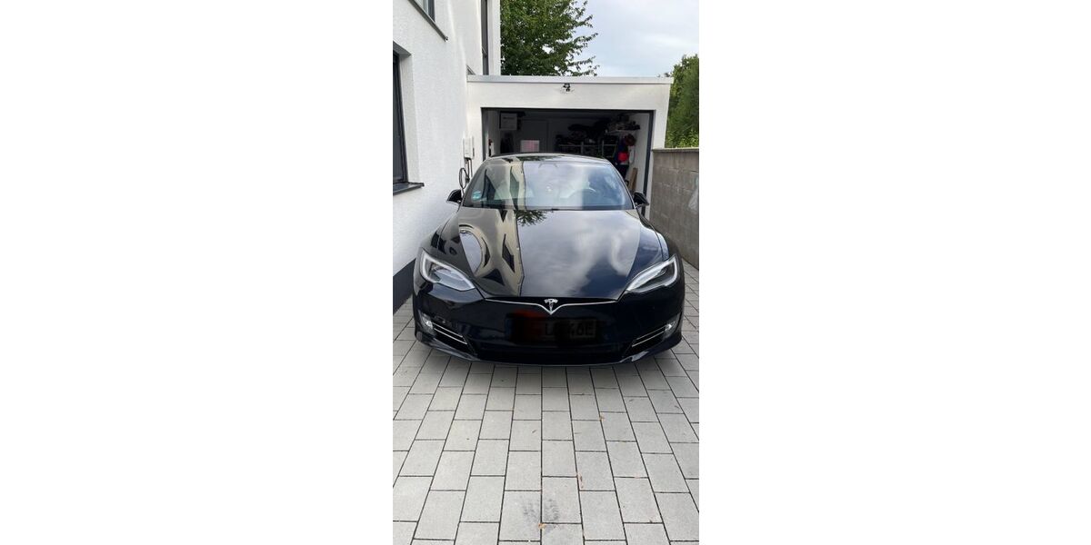 Tesla Model S 149.000 km 34.000 &euro; Wallertheim 55578
