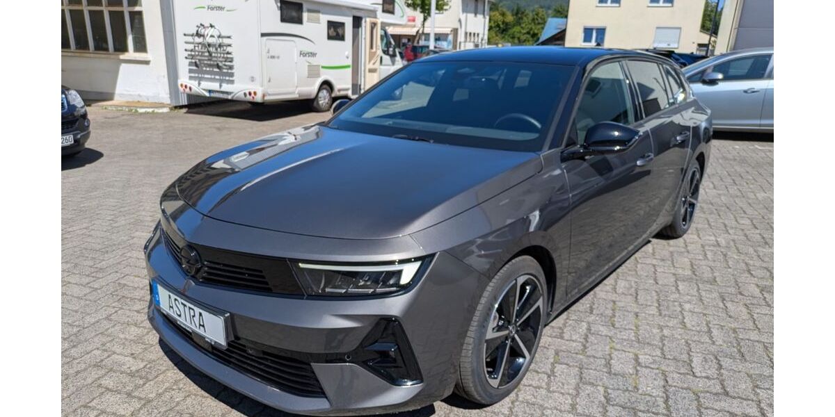 Opel Astra 29.500 km 23.990 &euro; Gelnhausen-Hailer 63571