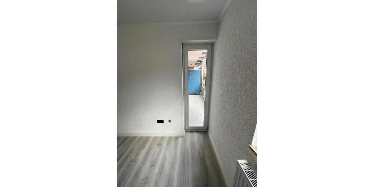 Erdgeschoßwohnung Kaiserslautern Einsiedlerhof - 3 Zimmer, 72 m&sup2;, 1.100&euro; | Angebot:25407952