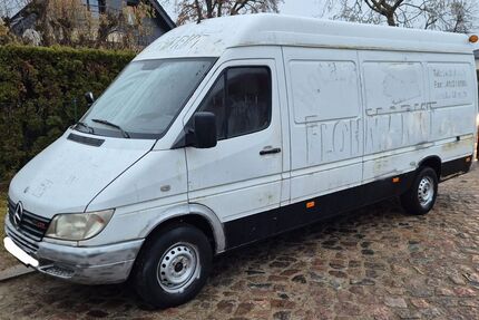 Mercedes-Benz Sprinter 817.000 km 2.599 &euro; Löwenberger Land OT Teschendorf 16775