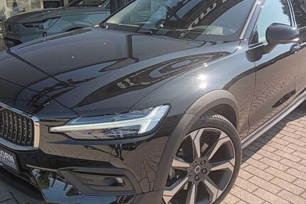 Volvo V60 Cross Country 46.900 km 45.900 € Flensburg 24941