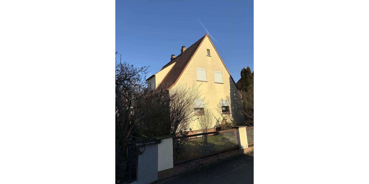 Einfamilienhaus Hirschaid - 4 Zimmer, 135 m&sup2;, 250.000&euro; | Angebot:24972741