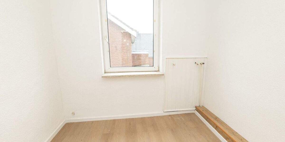 Etagenwohnung Drochtersen - 3 Zimmer, 82 m&sup2;, 861&euro; | Angebot:25692819