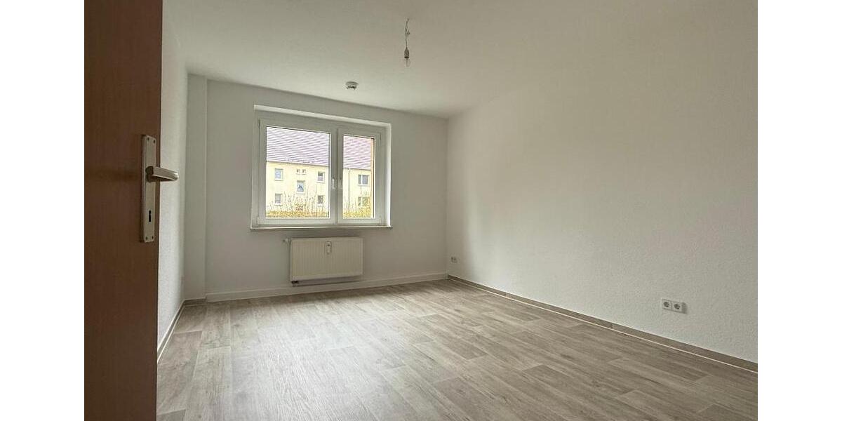 Etagenwohnung Mülsen - 3 Zimmer, 57 m&sup2;, 360&euro; | Angebot:26296735