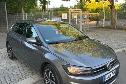 VW Polo 162.000 km 8.900 &euro; Berlin 10825