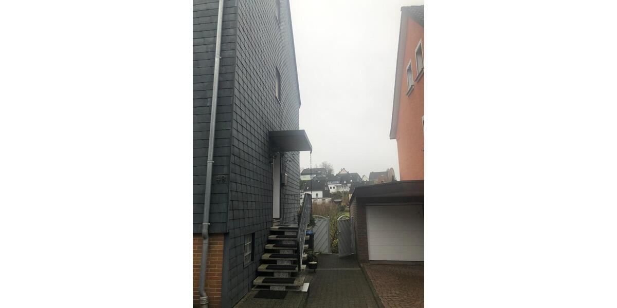 Doppelhaushälfte in Siegen mit ELW 6 zimmer