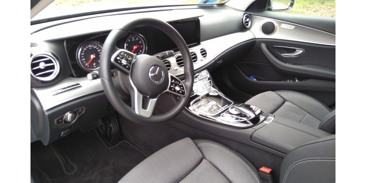 Mercedes-Benz E 200 74.080 km 23.200 &euro; Zossen 15806