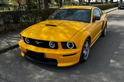 Ford Mustang 106.000 km 19.000 &euro; Münsingen 72525