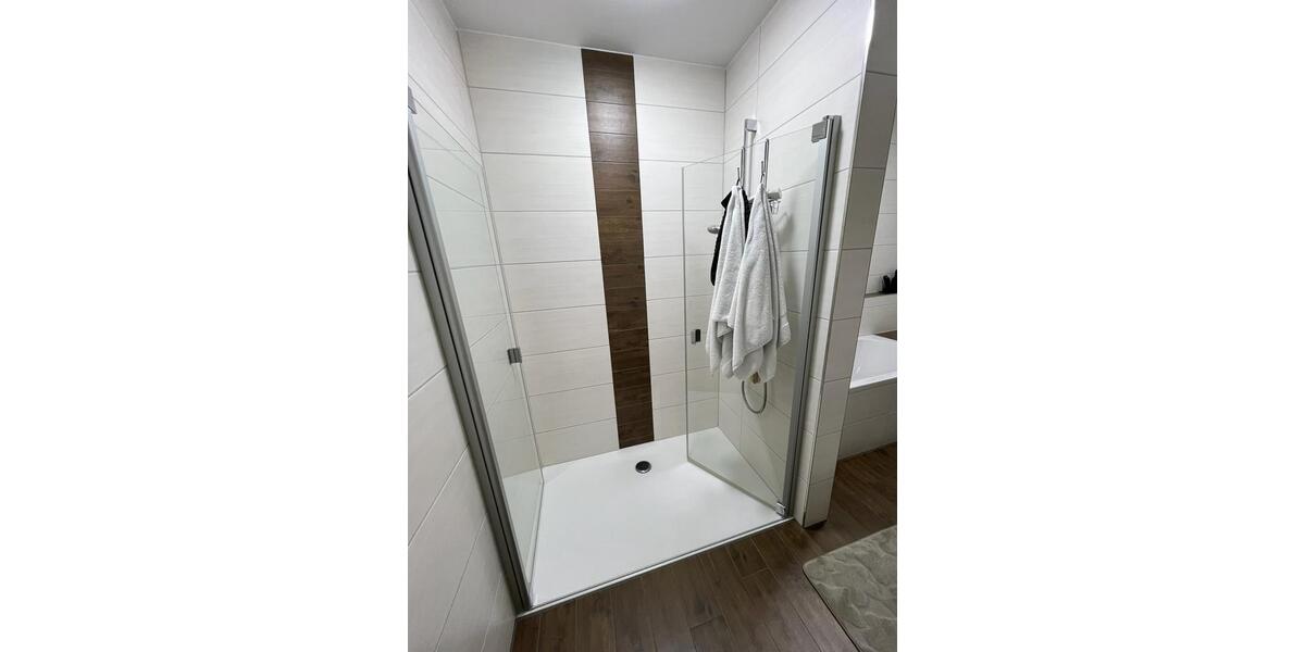 3‑Zimmer Penthouse Wohnung, Bj. 2021, 3. OG, Balkon, TG-Stellpl. 3 zimmer