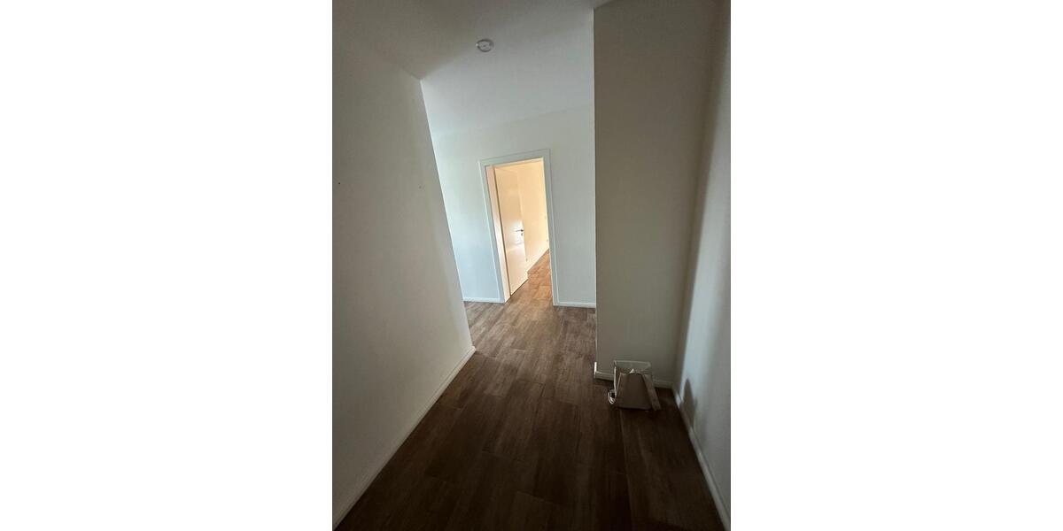 Dachgeschoßwohnung Neubrandenburg - 3 Zimmer, 86 m&sup2;, 1.200&euro; | Angebot:26406504
