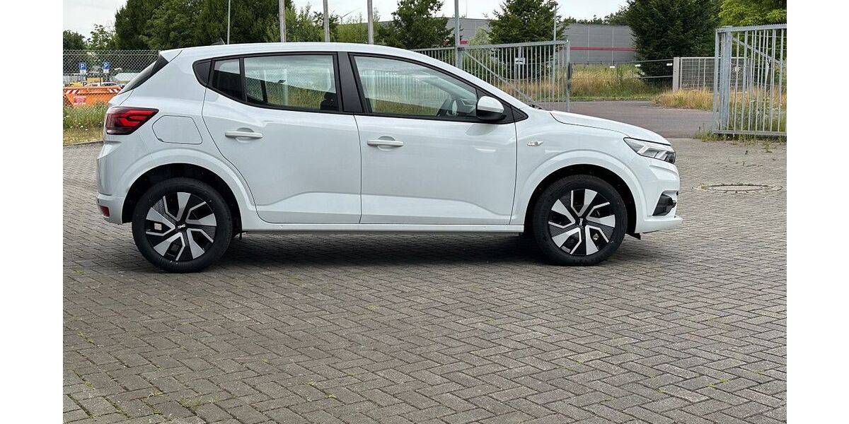 Dacia Sandero 1.510 km 18.850 &euro; Irxleben bei Magdeburg 39167