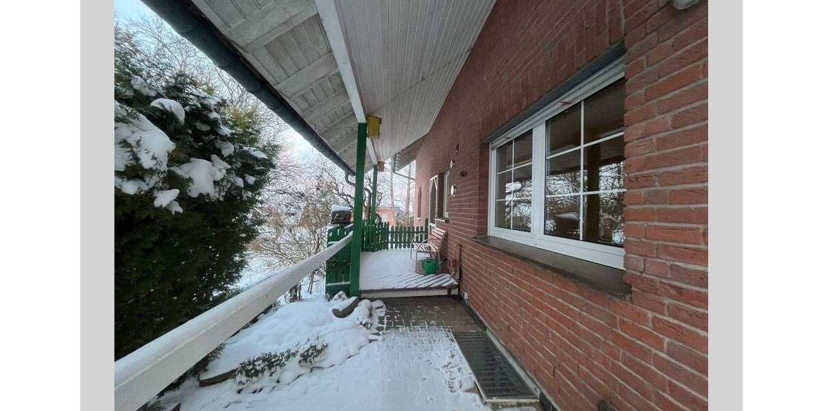 Exklusive 2,5 Zimmer Erdgeschosswohnung mit Kamin und Terrasse in ruhiger Lage von Rönsahl! 2 zimmer